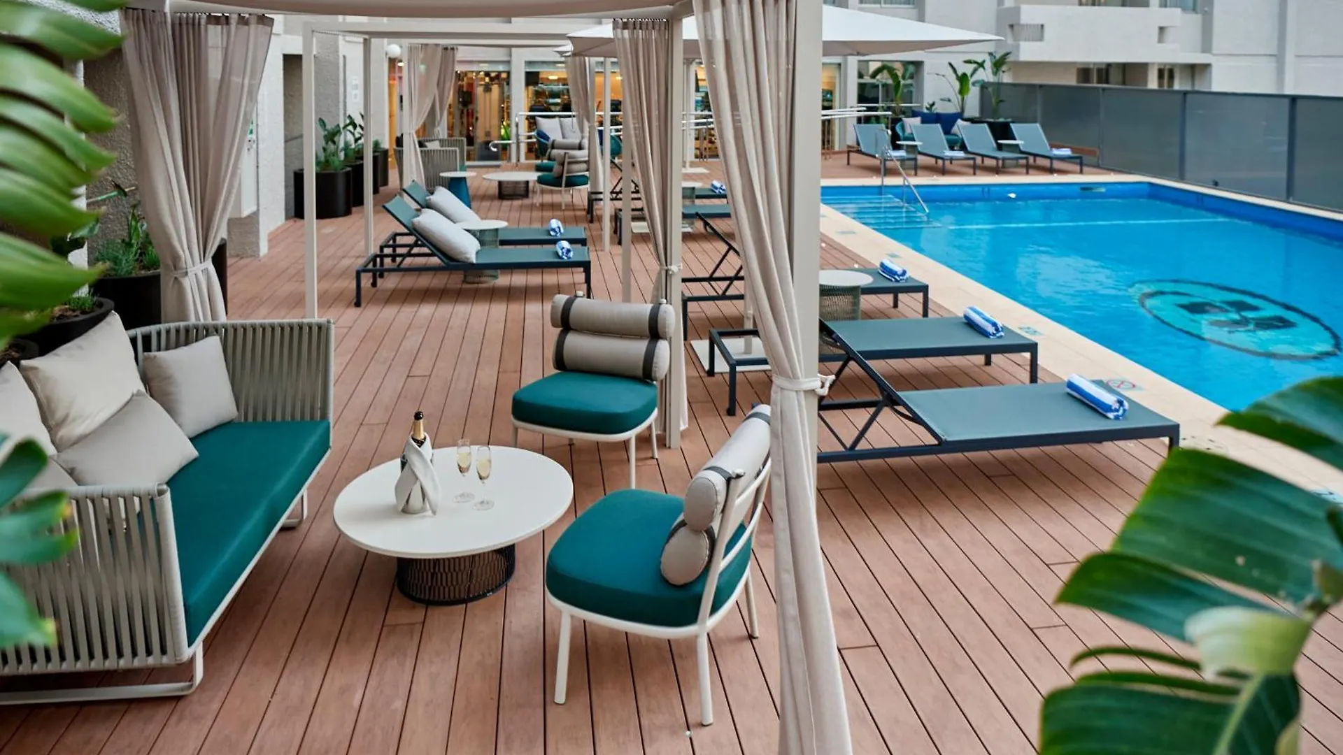 Parmelia Hilton Perth Hotel 5*,